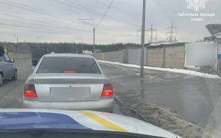 Патрульні Києва виявили «автомобіль-двійник»: деталі