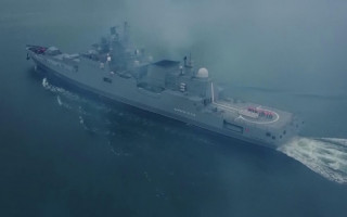 В Черном море более 20 российских кораблей вышли на учения, видео