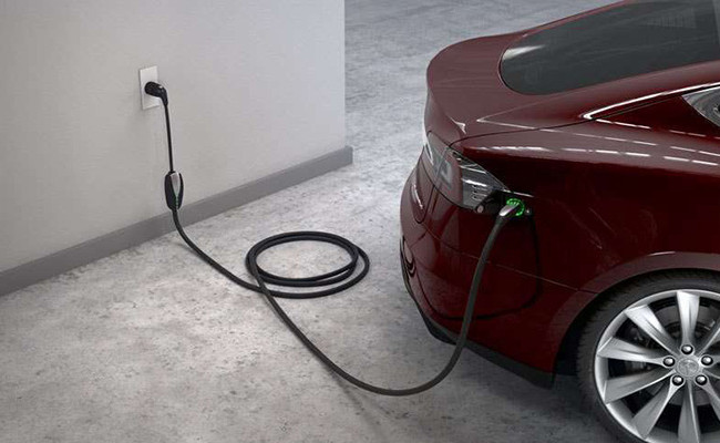 Какой электромобиль выбрать: назвали 12 моделей с самой быстрой зарядкой