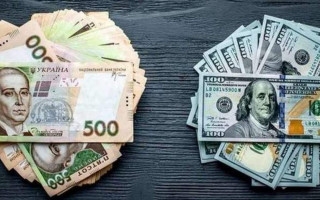 Продавали доллар по 28,03: один из банков в Украине перепутал курс валют