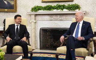 Стало известно, о чем будет говорить Зеленский с Байденом