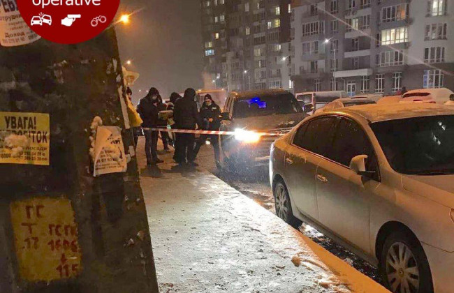 В Киеве расстреляли автомобиль: подробности