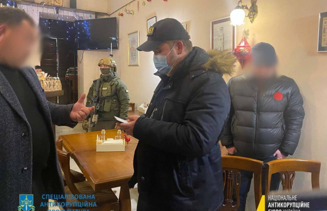 НАБУ: народного депутата викрили на «гарячому» під час одержання хабаря