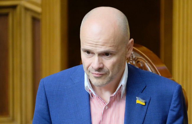 Радуцький пропонує дозволити брокерам продавати лікарські засоби