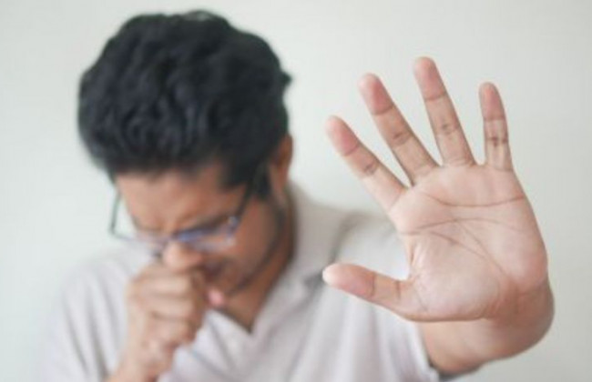 Стало известно, как действовать после обнаружения первых симптомов штамма «Омикрон»