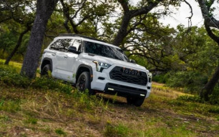 Презентовали Toyota Sequoia третьего поколения: фото и характеристики