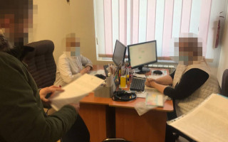 У Києві медик і таксист організували схему з фейкової COVID-вакцинації