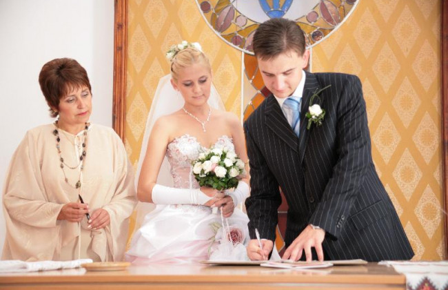 Працівники РАЦСів матимуть своє професійне свято: відома дата