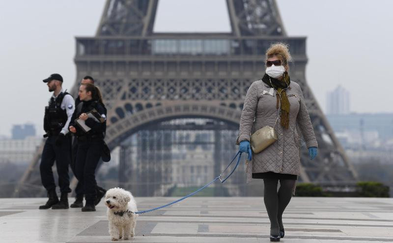 Франция отменяет маски и ослабляет ограничения: что разрешат