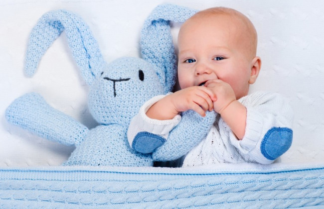 Врач рассказала, в каком возрасте дети тяжелее всего переносят «Омикрон»