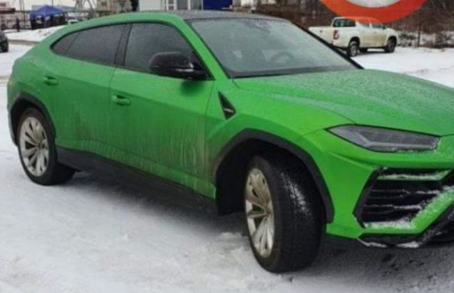 В Киеве эвакуировали элитный Lamborghini Urus, фото