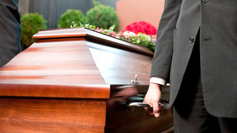 В Україні депутати пропонують вдосконалити сферу поховання