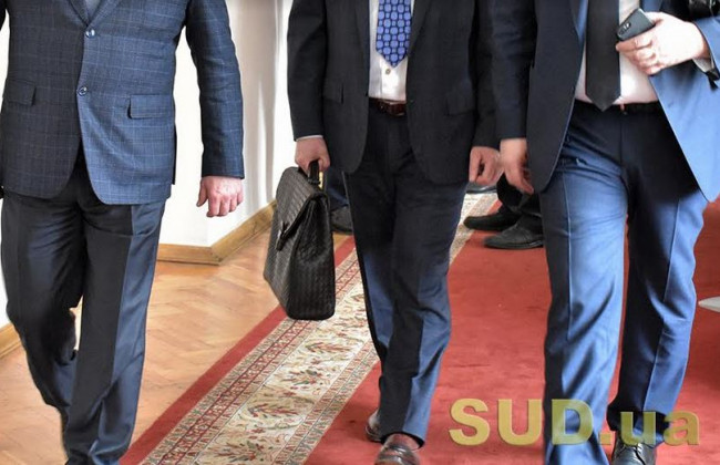 Кабмін затвердив Схему посадових окладів держслужбовців у 2022 році, ДОКУМЕНТ