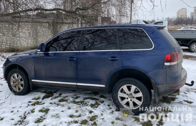 В Кременчуге школьники угнали внедорожник и катались по городу: фото