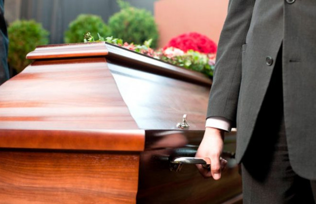 В Україні депутати пропонують вдосконалити сферу поховання