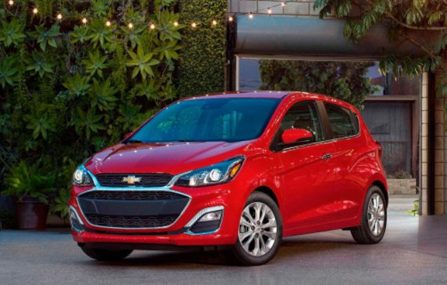 Самый дешевый автомобиль снят с производства в США