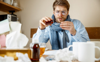 Простуда или COVID-19: в Минздраве ответили, когда делать ПЦР, а когда экспресс-тест