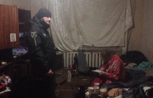 Горе-мать из Сум «потеряла» дочь в соседней комнате