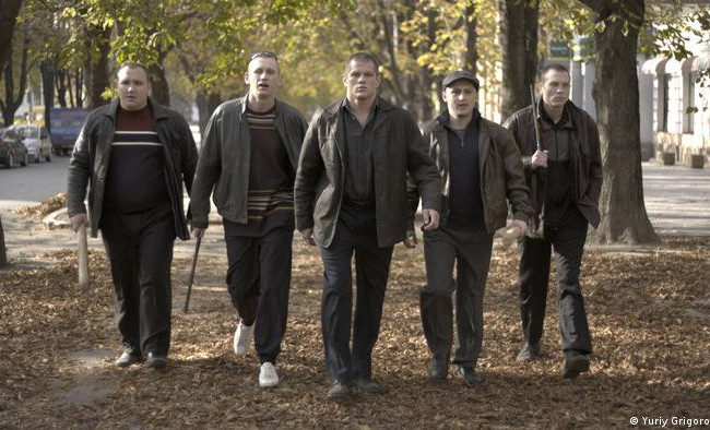 Netflix приобрел права на показ украинского фильма «Носорог»