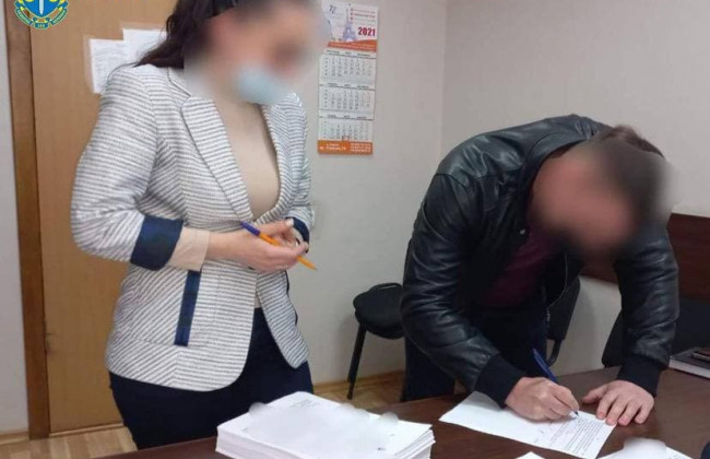 На Херсонщині під час ремонту доріг розтратили понад 13 мільйонів грн: підозрюють ексголову селищної ради