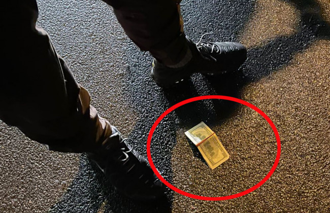 Уникнути відповідальності за скоєне ДТП за тисячу доларів: у Києві викрили слідчого