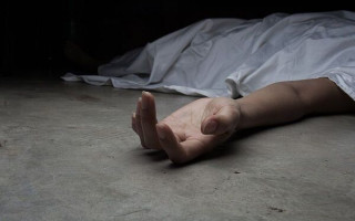 Жуткая находка в Киеве: обнаружили труп мужчины на детской площадке, фото