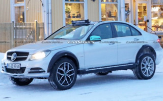 Mercedes тестирует загадочную модель, фото