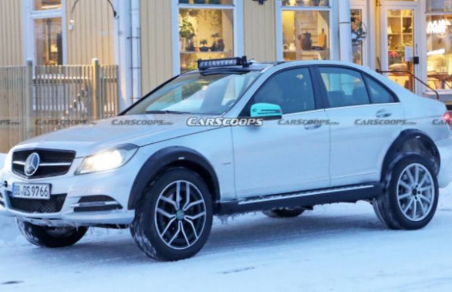 Mercedes тестирует загадочную модель, фото