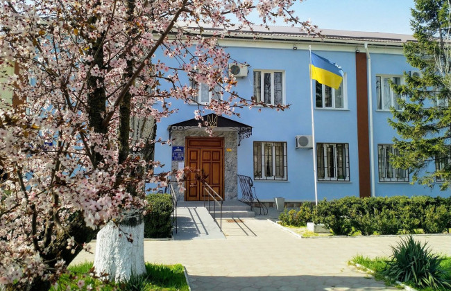 Скадовський райсуд Херсонської області тимчасово припиняє відправку поштової кореспонденції