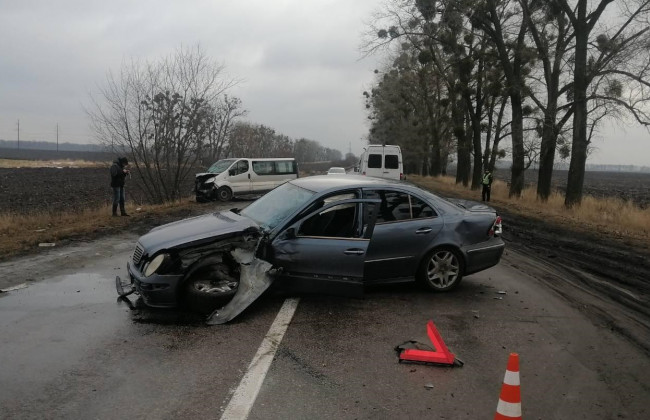 ДТП под Киевом с участием иностранца: есть пострадавшие