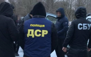 Харьковские полицейские разоблачили схему по незаконной добыче песка почти на 950 миллионов гривен