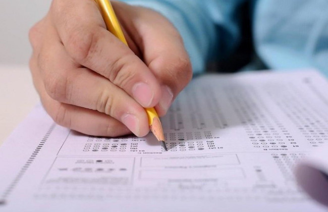 Раді пропонують тимчасово зробити необов’язковим ЗНО