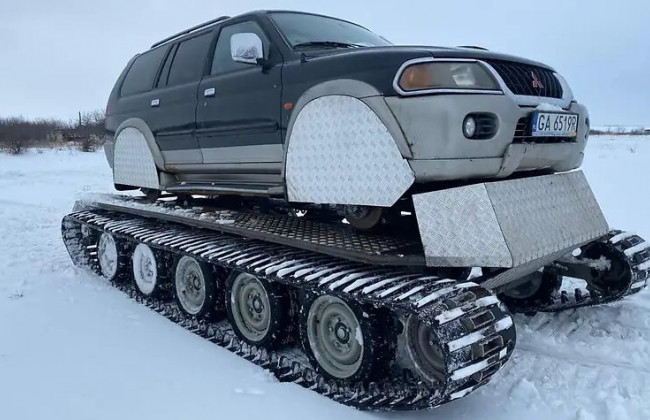 В Харькове скрестили внедорожник Mitsubishi и танк