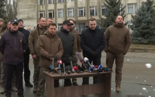 Зеленский обсудил с представителями СМИ учения в Херсонской области, видео