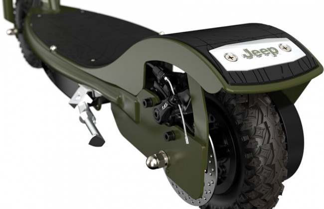 Jeep представил электросамокат-внедорожник