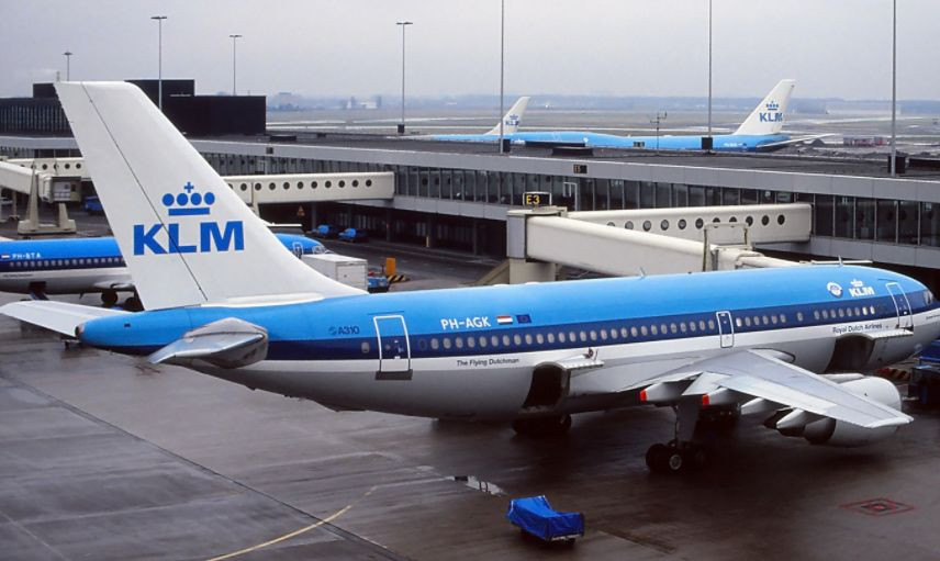 Авиакомпания KLM приостанавливает полеты в Украину из-за риска вторжения РФ