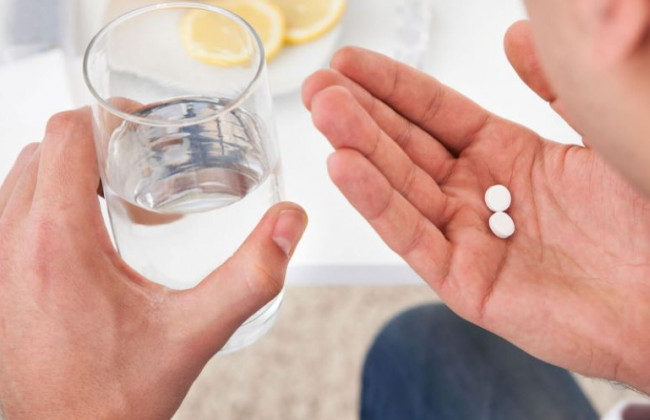 Врач сообщил главные ошибки при лечении штамма «Омикрон»