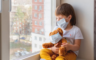 Стало известно, как защитить детей от штамма «Омикрон»