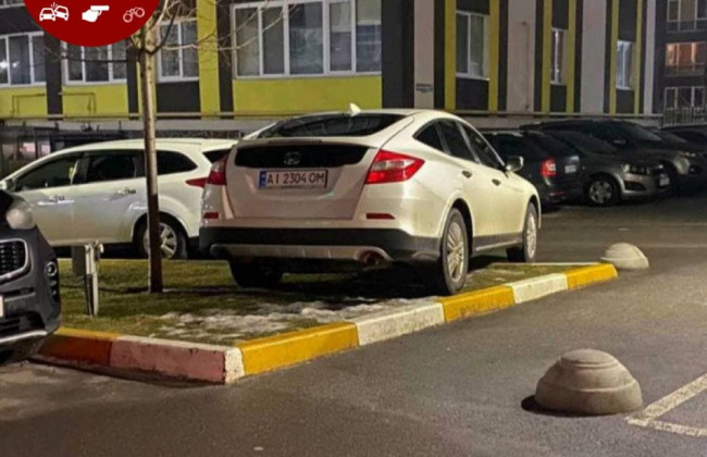 Под Киевом отличился очередной «герой парковки»