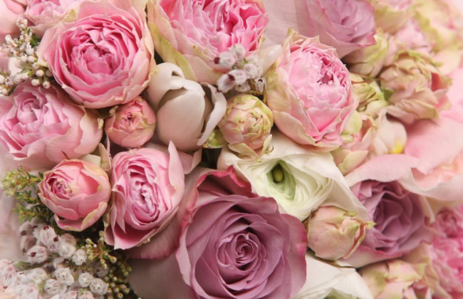 «Романтическое» ограбление в Киеве: в День влюбленных пострадал цветочный магазин, видео