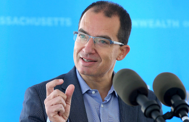 «Пандемия COVID-19 уже на финальной стадии», – глава Moderna