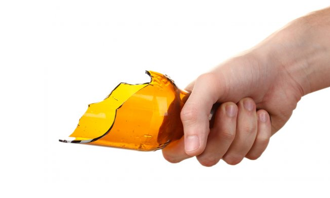 В Киеве банда воровок устроила дебош в магазине: видео