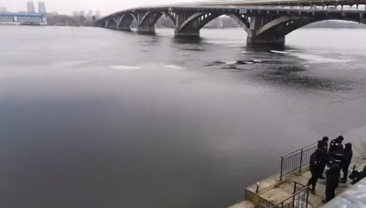 В Киеве нашли тело темнокожего парня: фото и видео