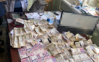 «Вакцинували» три тисячі українців: СБУ викрила схеми підробки щеплень