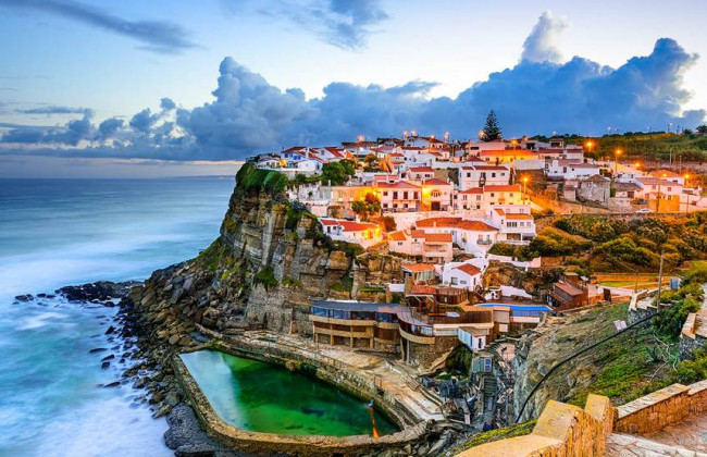 Португалия отменит большинство COVID-ограничений: что известно