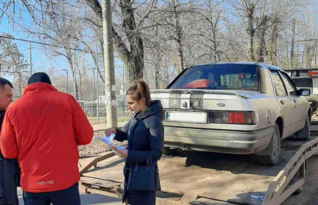 На Дніпропетровщині чоловік не платив аліменти та залишився без автомобіля