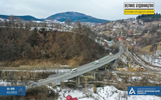 На Прикарпатье завершают ремонт ключевого моста