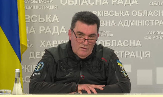 Данилов прокомментировал эвакуацию из ОРДЛО: никаких приказов о «нападении» нет