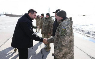 Арахамия и другие депутаты прибыли в зону проведения ООС