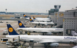 Lufthansa приостанавливает полеты в Киев с 21 февраля